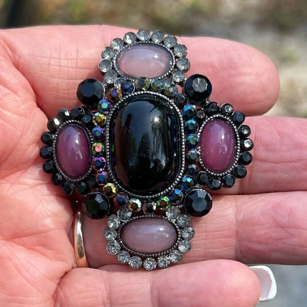 Gorgeous Vintage Brooch Pin OS Purple Stone Beads & Rhinestones Argyle-Shaped